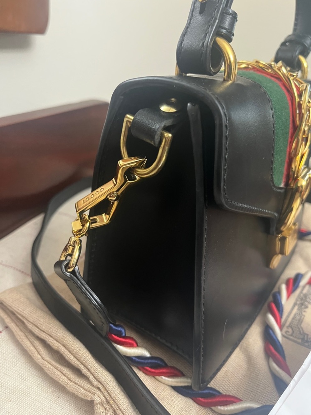 Gucci Sylvie Black Crossbody Top Handle small Bag 2 original straps, dustbag - Picture 5 of 12
